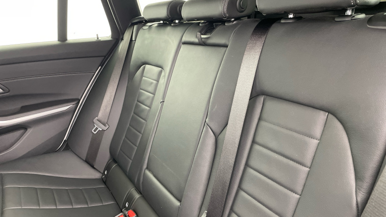 BMW 3 Series 320i M Sport 5dr Step Auto Petrol Estate